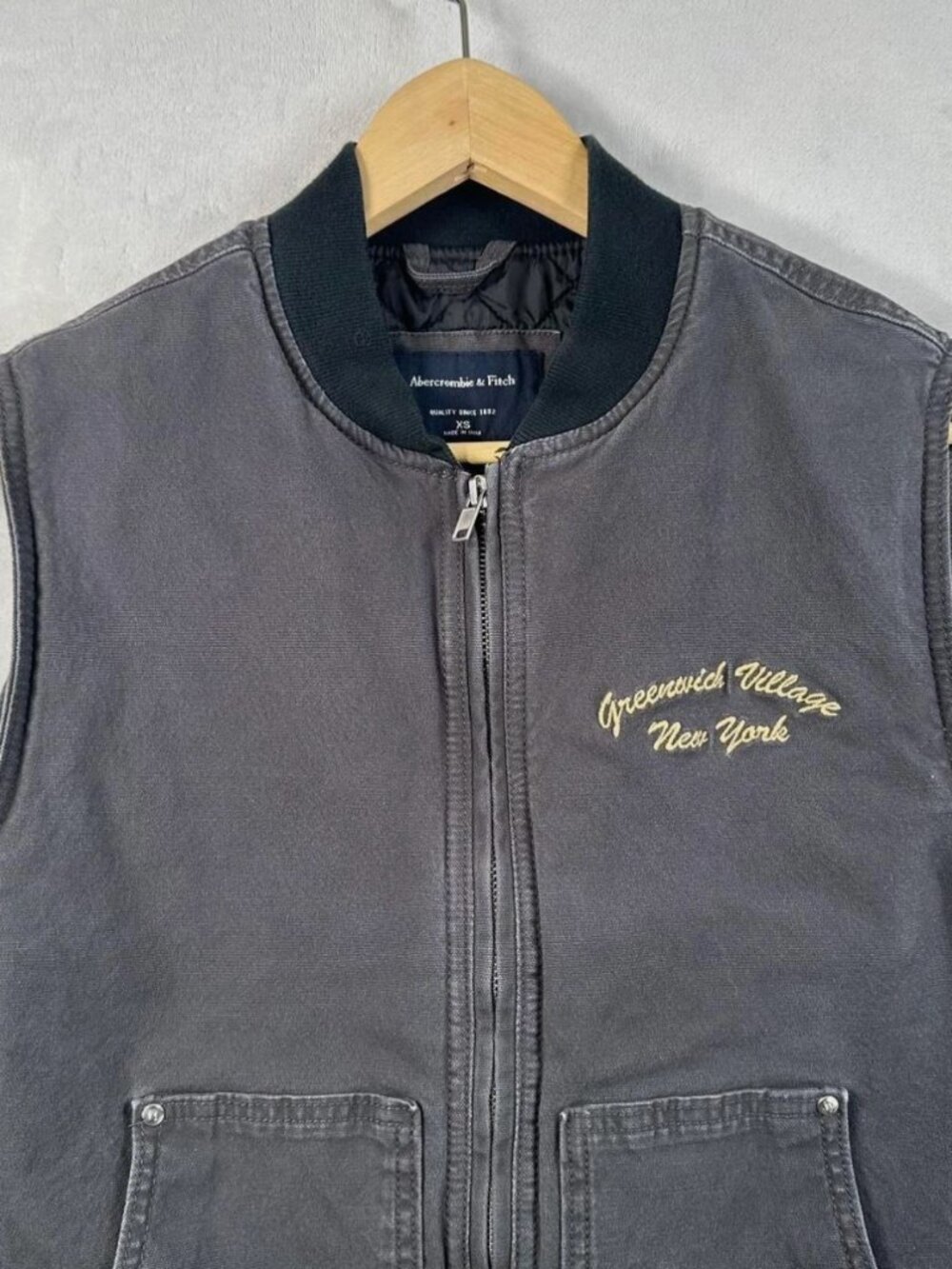 Abercrombie & Fitch Men's Black and Grey Gilet XS